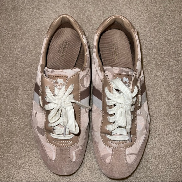 Coach Kinsley Sneakers - Picture 5 of 9